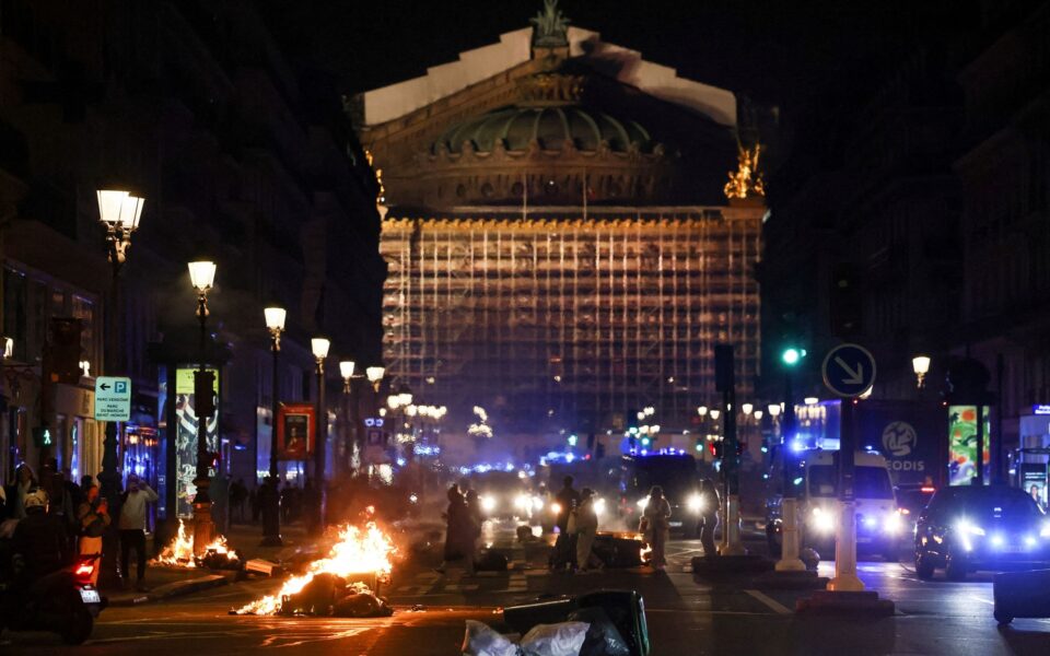 E05f82492eacdd331c938c21d1d45f34 2023 03 20t212442z 296853609 rc2wxz9u3yqw rtrmadp 5 france pensions protests 1 960x600