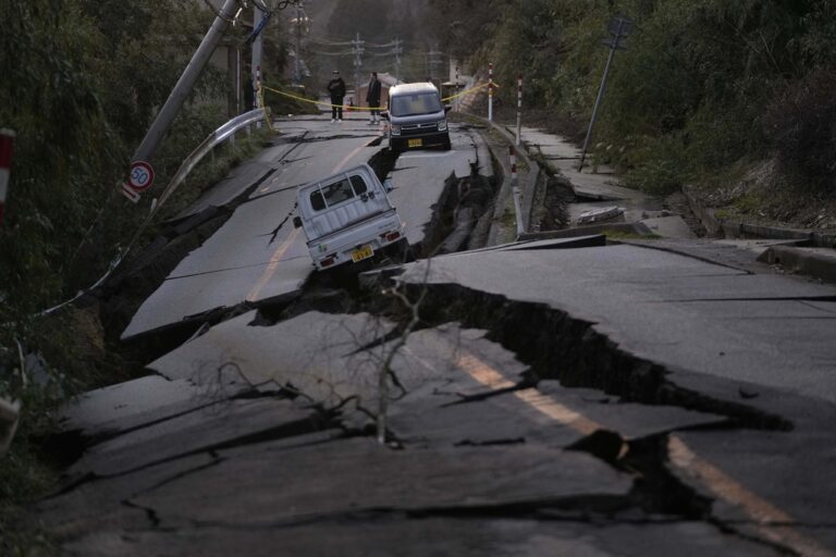 Aptopix Japan Earthquake