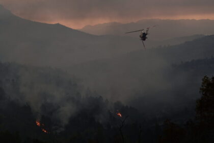 [372215] ΠΥΡΚΑΓΙΑ ΣΤΗΝ ΠΕΡΙΟΧΗ ΤΟΥ ΞΥΛΟΚΑΣΤΡΟΥ ΚΟΡΙΝΘΙΑΣ / 3η ΗΜΕΡΑ (ΜΙΧΑΛΗΣ ΚΑΡΑΓΙΑΝΝΗΣ/eurokinissi)