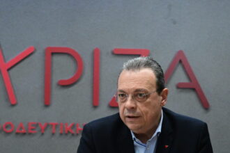 [375660] ΣΥΝΑΝΤΗΣΗ ΤΟΥ ΠΡΟΕΔΡΟΥ ΤΟΥ ΣΥΡΙΖΑ ΠΣ ΣΩΚΡΑΤΗ ΦΑΜΕΛΛΟΥ ΜΕ ΤΗΝ ΟΜΟΣΠΟΝΔΙΑ ΤΡΑΠΕΖΟΫΠΑΛΛΗΛΙΚΩΝ ΟΡΓΑΝΩΣΕΩΝ ΕΛΛΑΔΑΣ (ΤΑΤΙΑΝΑ ΜΠΟΛΑΡΗ/eurokinissi)