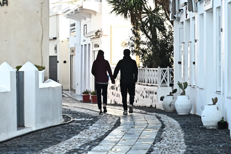 [375515] ΣΥΝΕΧΙΖΕΤΑΙ Η ΣΕΙΣΜΙΚΗ ΔΡΑΣΤΗΡΙΟΤΗΤΑ ΣΤΗΝ ΣΑΝΤΟΡΙΝΗ (ΚΩΣΤΑΣ ΤΖΟΥΜΑΣ/eurokinissi)