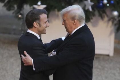 B92690c0 Macron Trump