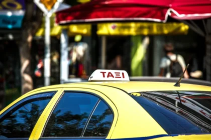 Taxi (2)