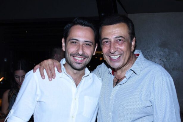 94f942ac3d141bf779160761bcb6418d