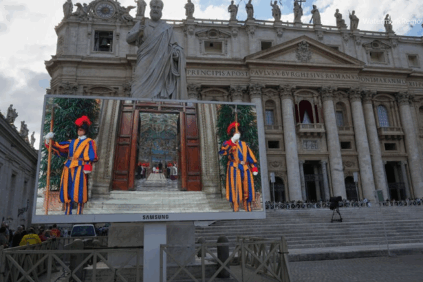 57235d6ee8c0a6abd2e1762491d1d49f no watermark